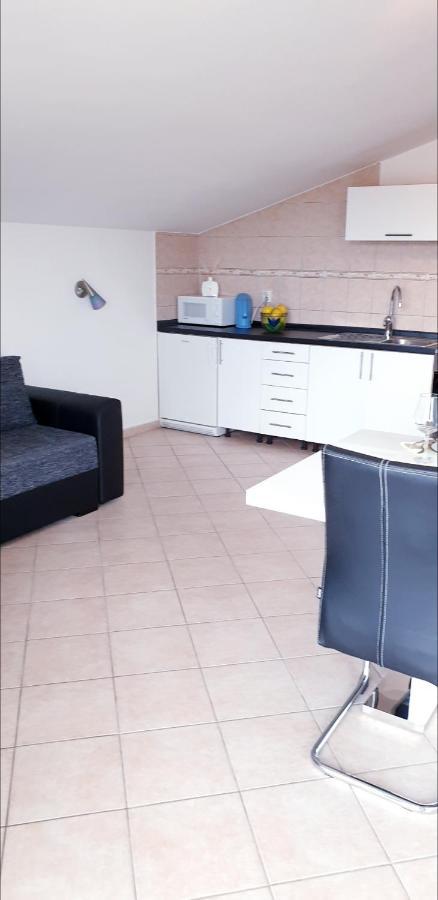 ביוגראד נה מורו Apartment Antonio מראה חיצוני תמונה
