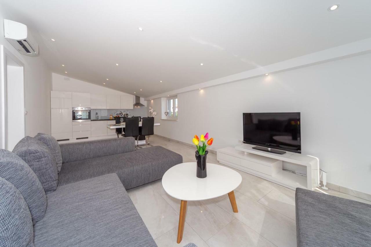 ביוגראד נה מורו Apartment Antonio מראה חיצוני תמונה